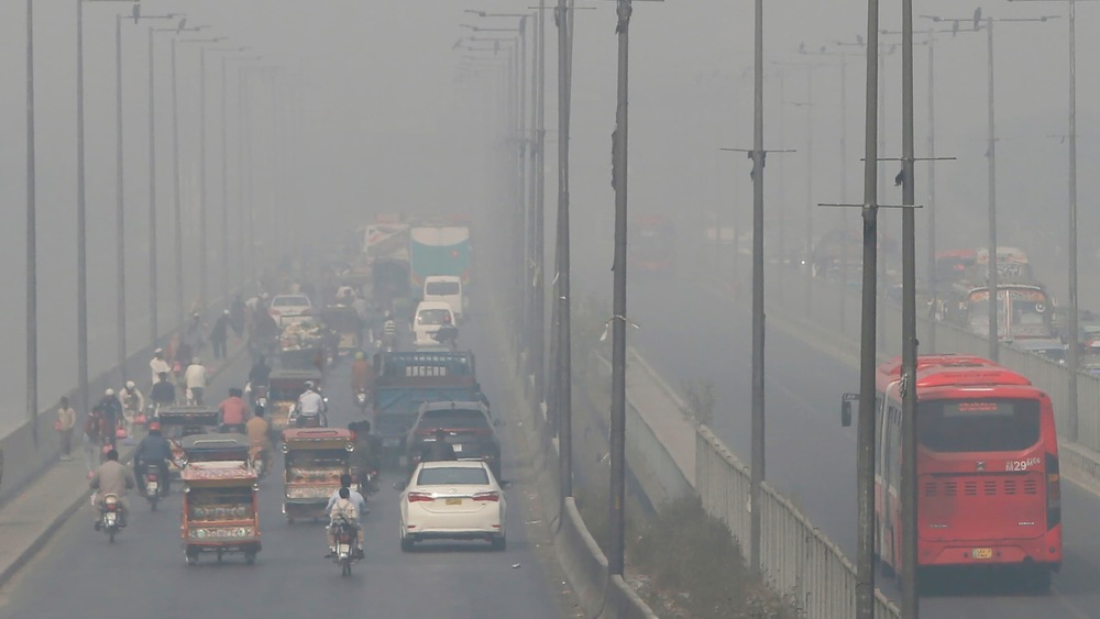 ماحول کو زہریلے دھوئیں سے پاک کرنے کے لیے پنجاب میں آپریشن شروع